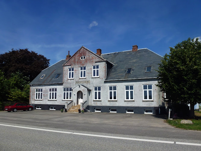 Lokale Virksomheder Riserup Apotek i Nørre Alslev 